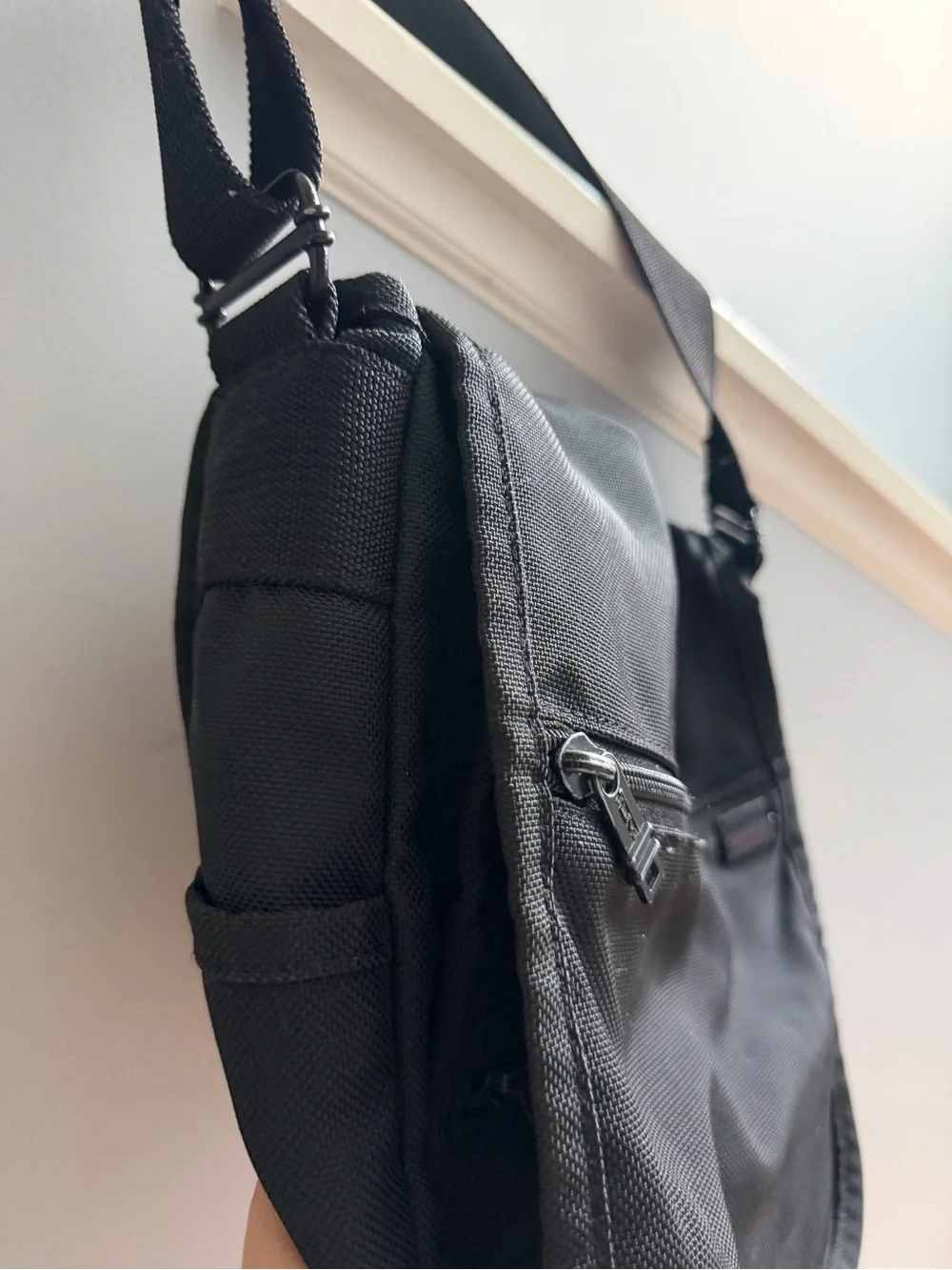 Tumi classic messenger